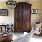 En Bord De Riviere Отель типа 