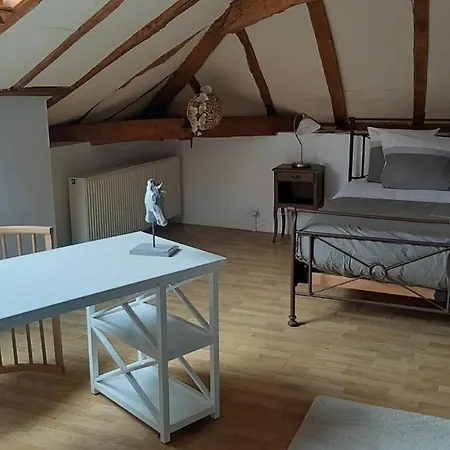 Bed & Breakfast En Bord De Riviere 4*