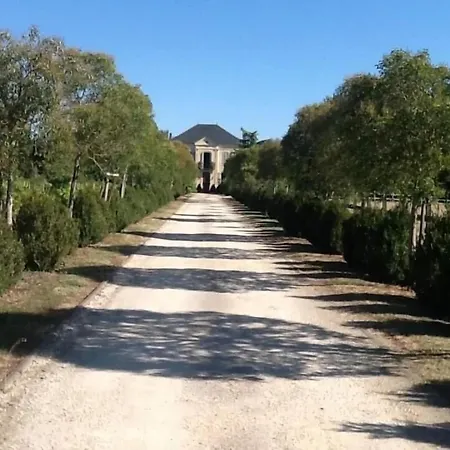 En Bord De Rivière Casseneuil