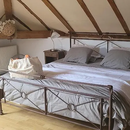 En Bord De Rivière Couette-café