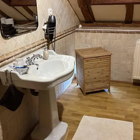 En Bord De Rivière Bed & Breakfast 4*