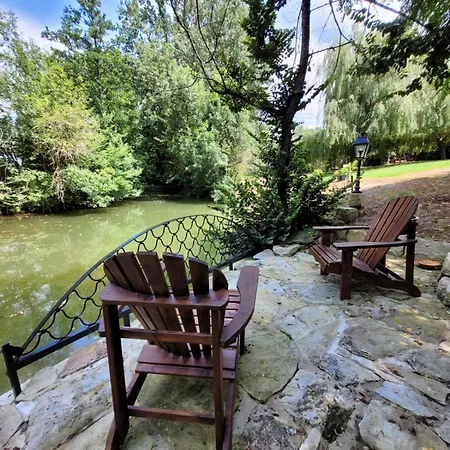 Bed & Breakfast En Bord De Riviere
