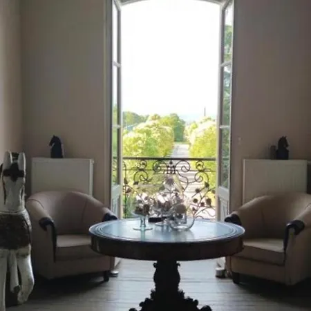 En Bord De Riviere Bed & Breakfast 4*