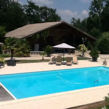 En Bord De Rivière Couette-café Casseneuil