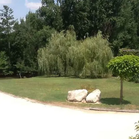 En Bord De Riviere