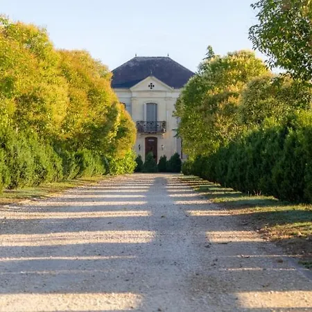 En Bord De Riviere Bed & Breakfast *