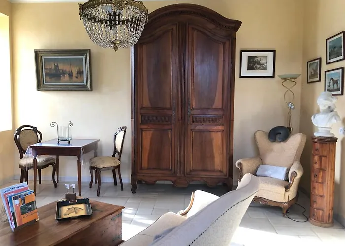 En Bord De Riviere 住宿加早餐酒店 4*