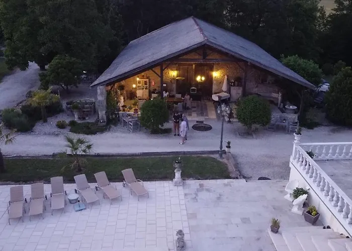 En Bord De Riviere 住宿加早餐酒店