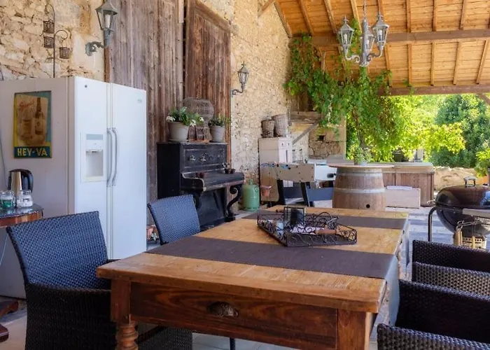 En Bord De Riviere 住宿加早餐酒店