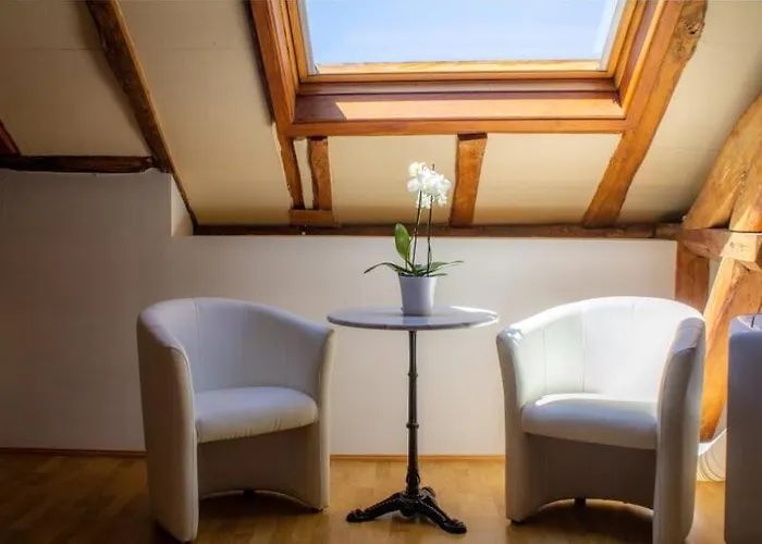 En Bord De Rivière 4*